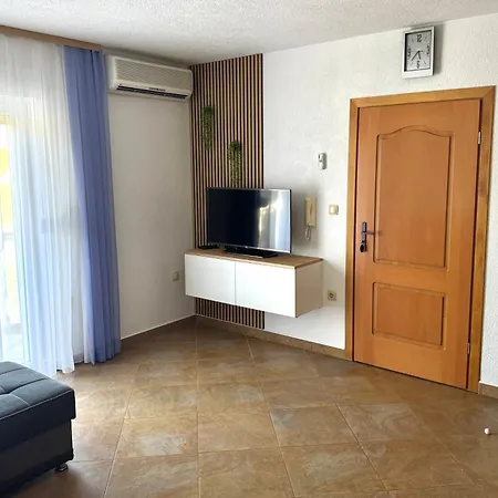 Apartment By The Sea Zablace, Sibenik - 23960 *